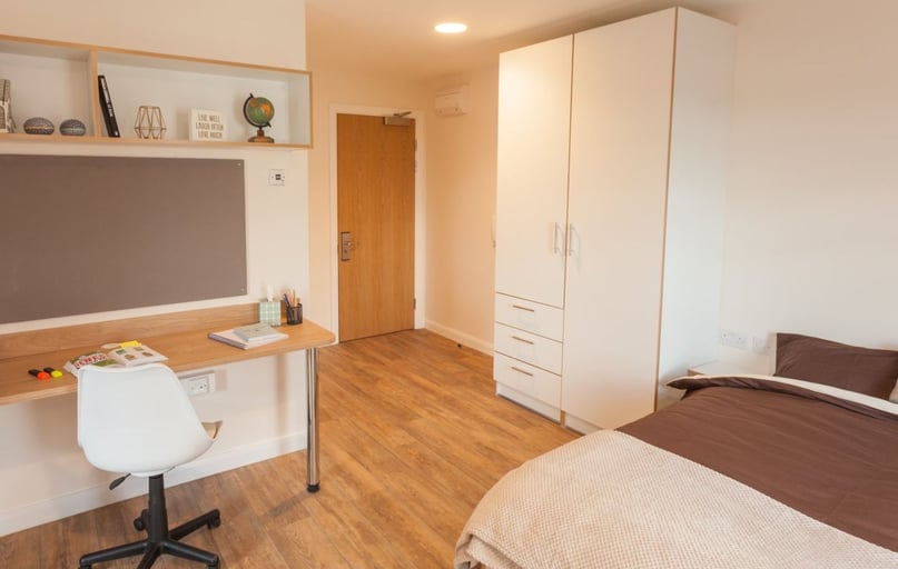 1 Bedroom Apartment, Roman House, Hanover Square, City Centre, Newcastle - Image 1